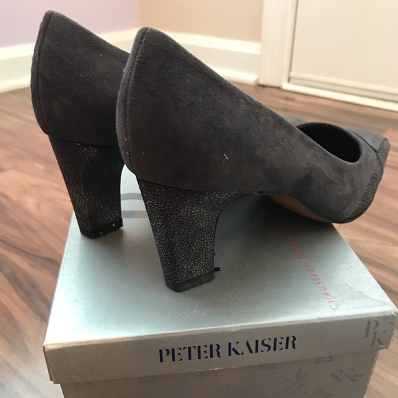 Peter Kaiser Suede Pump Heels Size 8 Never Worn - Picture 7 of 8